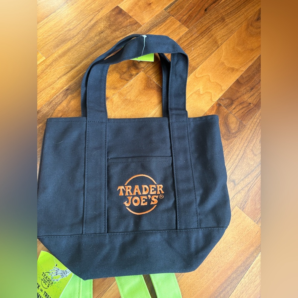 Trader Joe’s Fall/Halloween Mini Canvas Tote Bag Set, all 4, NEW - Picture 4 of 7